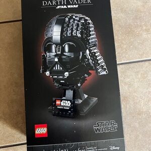 LEGO STAR WARS 75304 Darth Vader Helmet  NEW open box